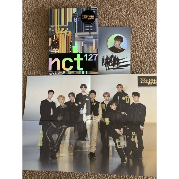 NCT 127 Superhuman Album Yuta Circle Card and Poster Kpop - Picture 9 of 9